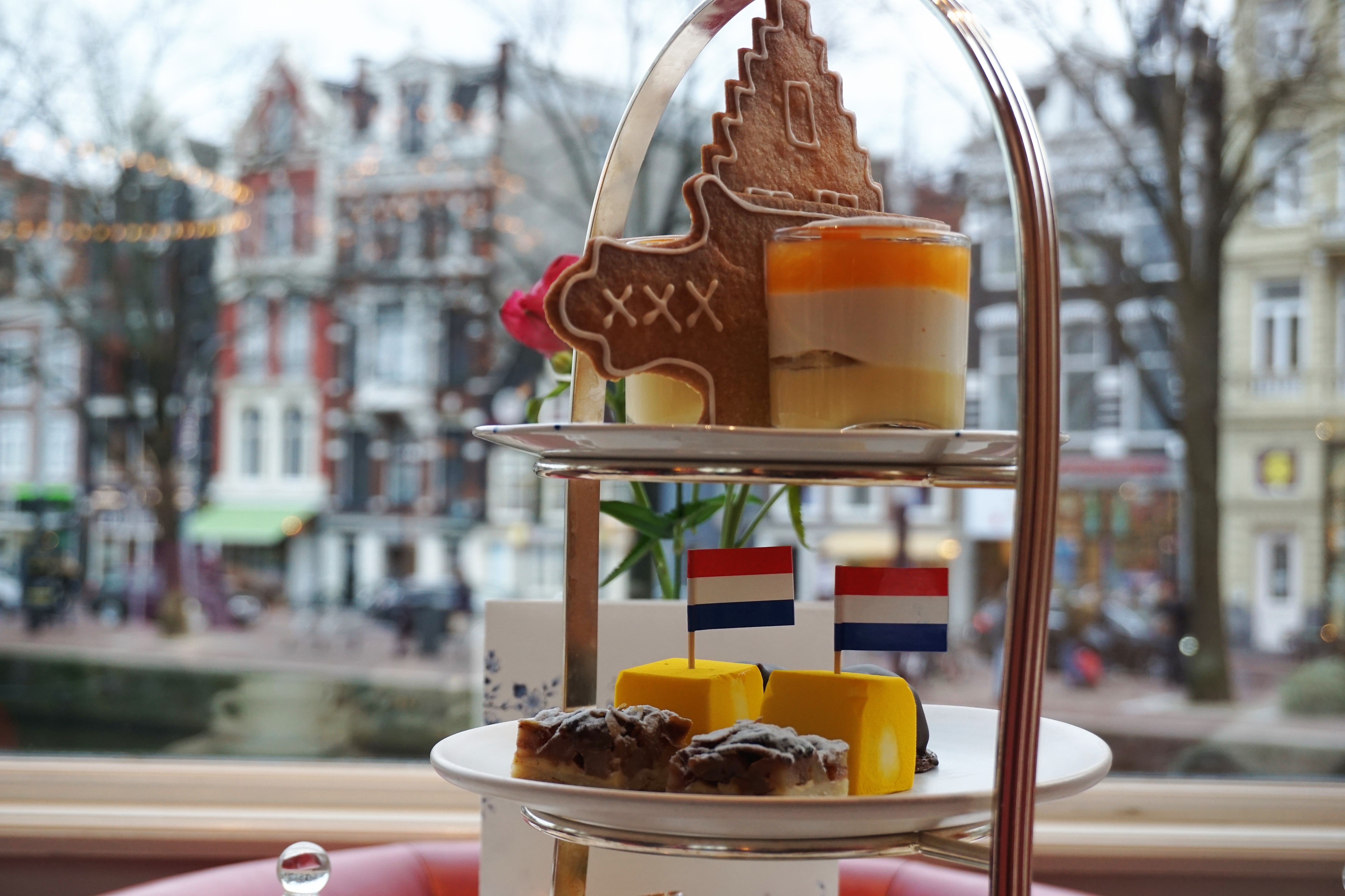 So Dutch Afternoon Tea van hotel De L'Europe Amsterdam